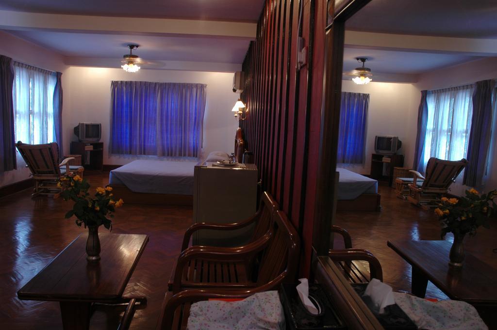 Emerald Land Hotel マンダレー エクステリア 写真